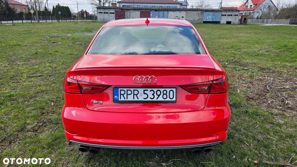 Audi S3 S tronic - 10