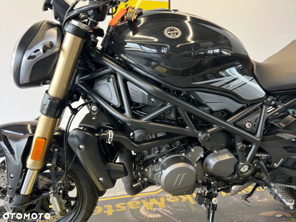 Benelli 752 S - 9