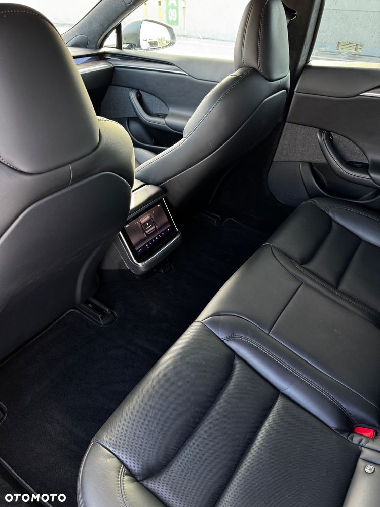 Tesla Model S Long Range - 25