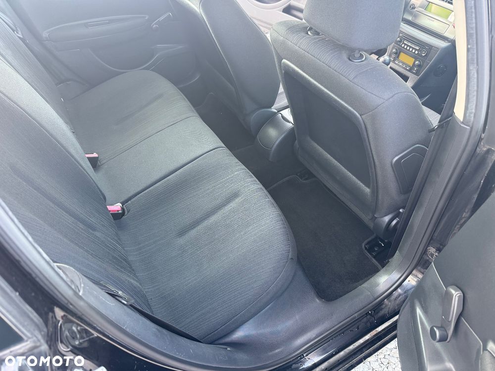 Citroën C4 HDi 110 FAP Style - 17