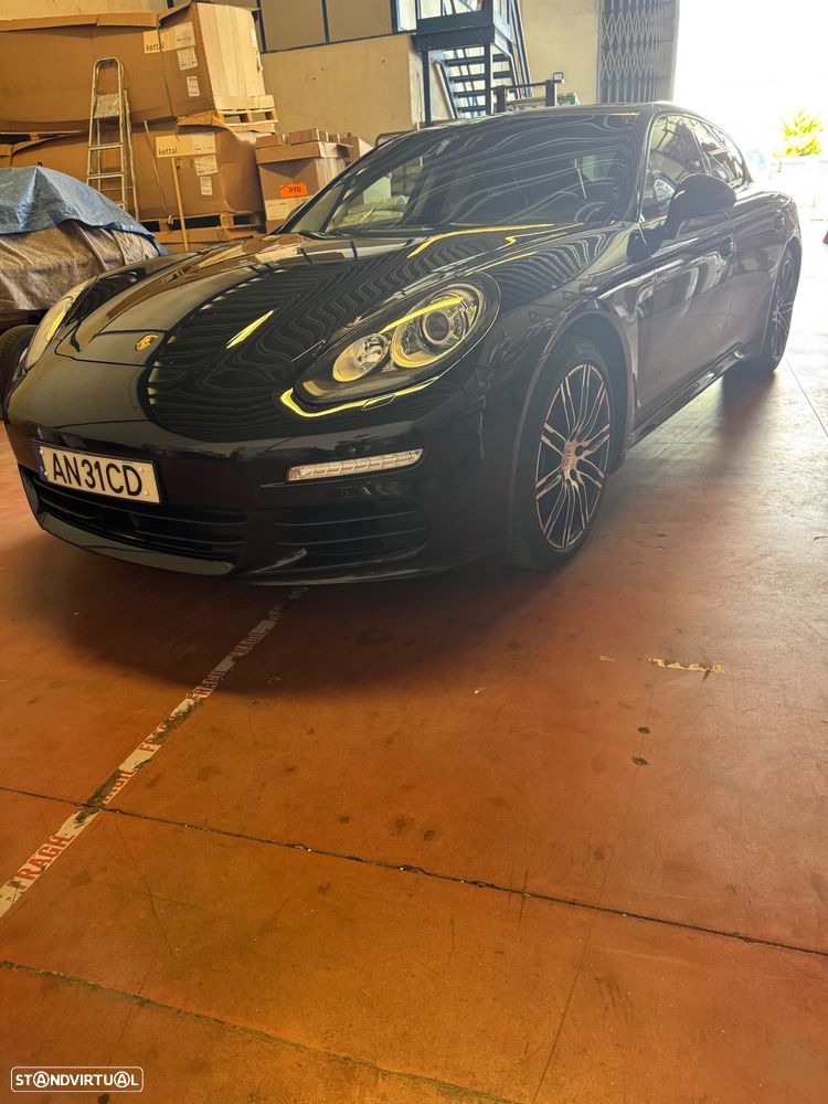 Porsche Panamera 3.0 V6 - 1