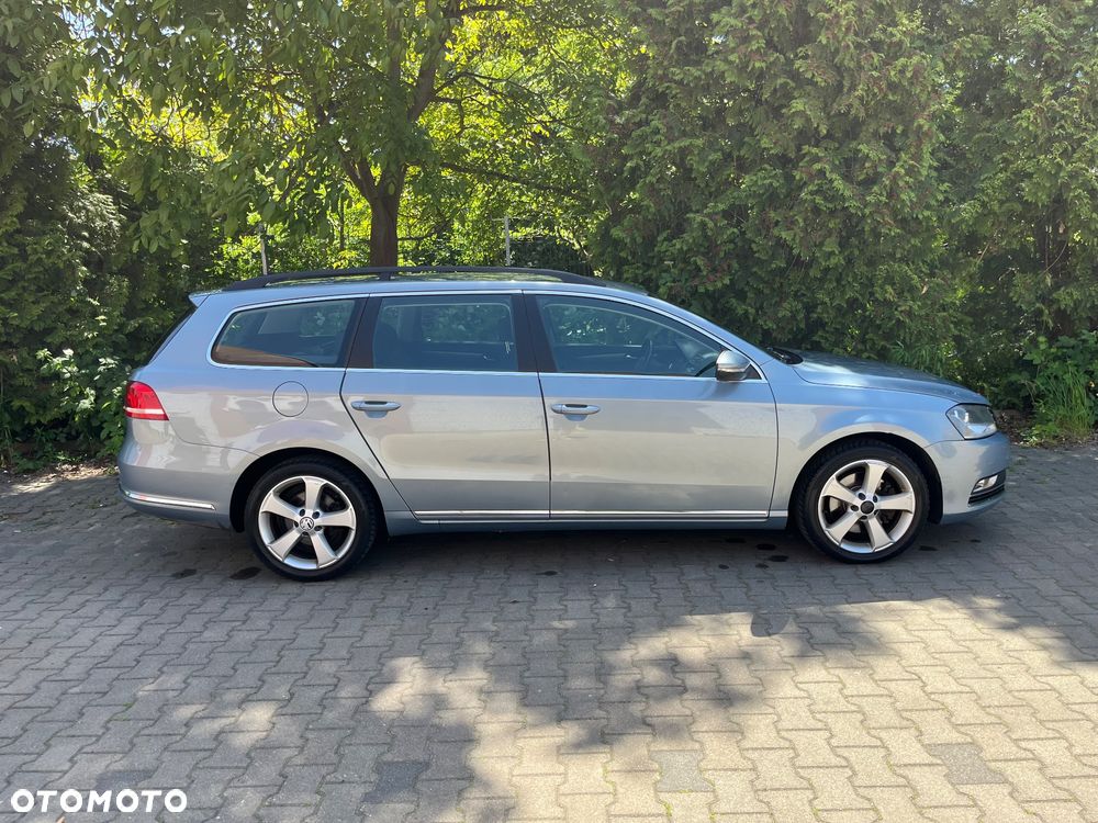 Volkswagen Passat Variant 2.0 Blue TDI DSG SCR Comfortline - 10