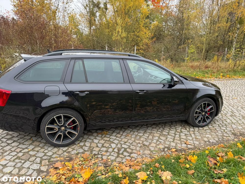Skoda Octavia 2.0 TDI RS DSG - 4