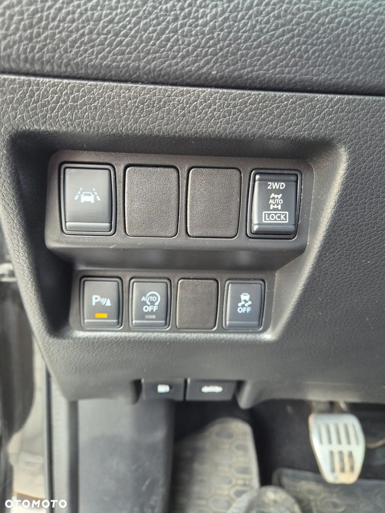 Nissan Qashqai 1.6 DCi 4x4 Black Edition EU6 - 19