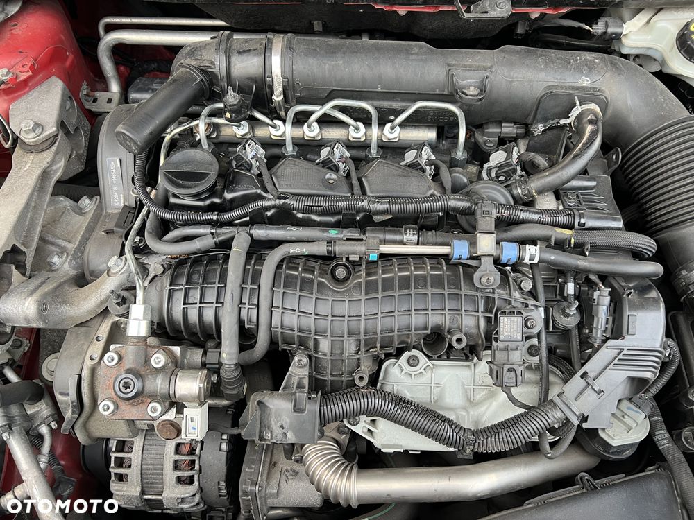 Volvo V40 D2 Drive-E R-Design Momentum - 23
