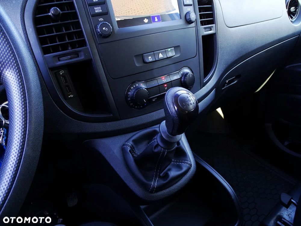Mercedes-Benz Vito Mixto L3 447.705 - 31