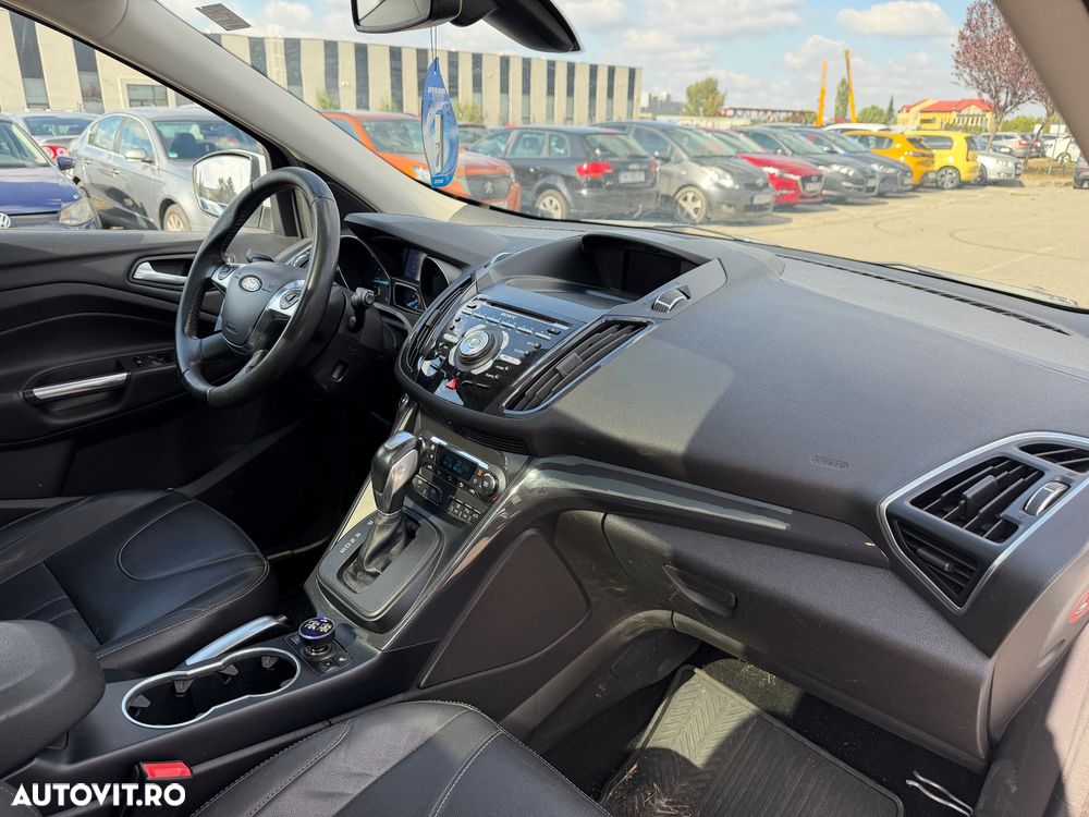 Ford Kuga 2.0 TDCi Powershift 4WD Titanium - 9