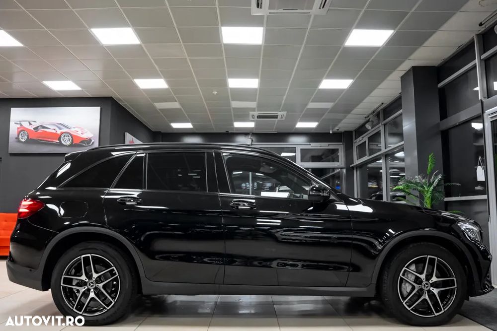 Mercedes-Benz GLC 250 d 4Matic 9G-TRONIC AMG Line - 39
