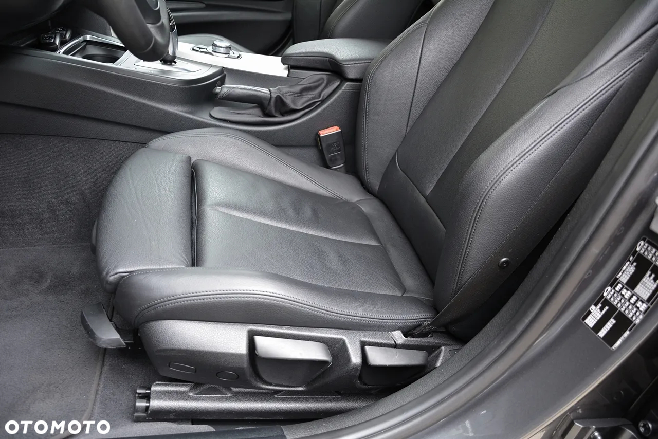 BMW Seria 3 320d - 17