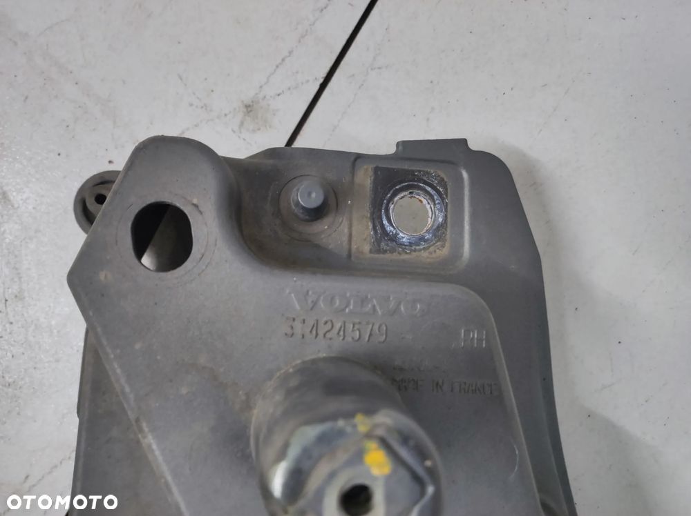 WSPORNIK MOCOWANIE UCHWYT BŁOTNIKA PRAWY PRZÓD VOLVO XC60 II 2 - 6