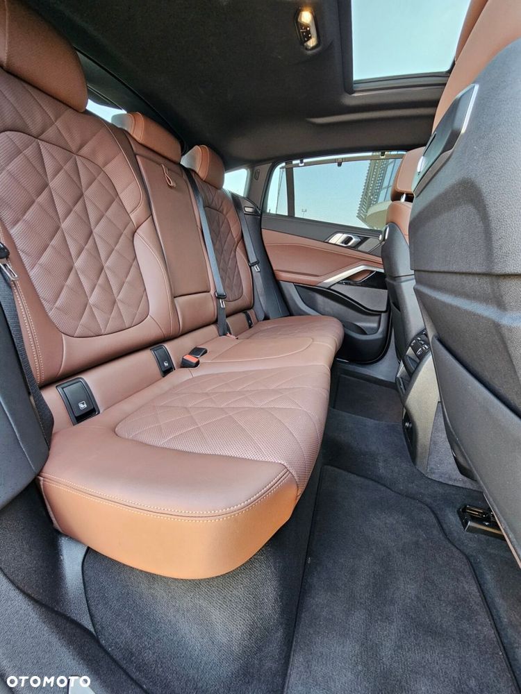 BMW X6 xDrive40d mHEV - 34