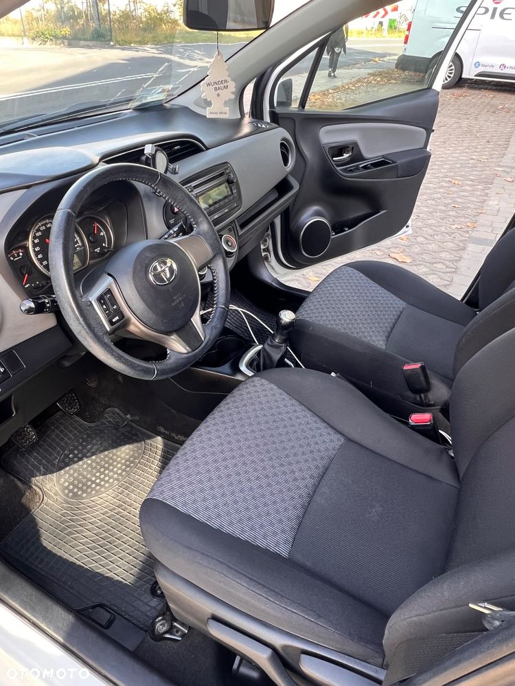 Toyota Yaris - 7