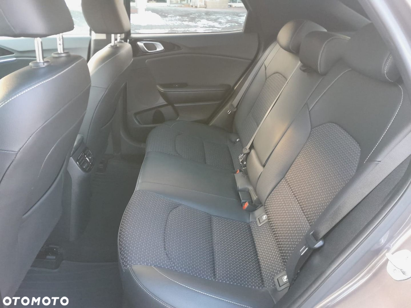 Kia XCeed 1.6 T-GDI L DCT - 10