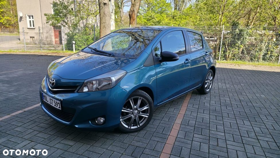 Toyota Yaris 1.33 Premium - 6