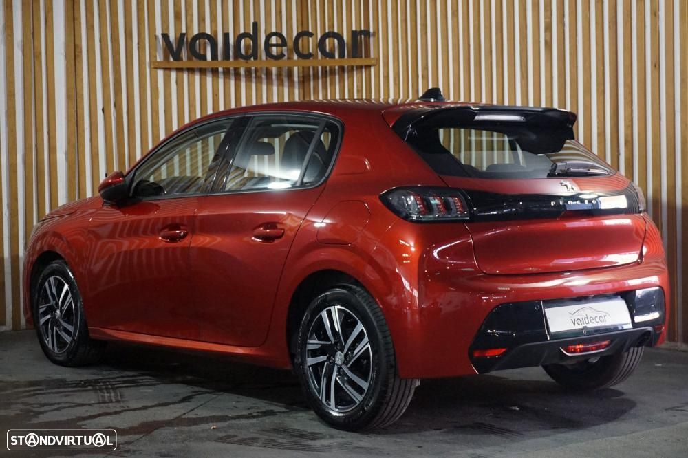 Peugeot 208 1.2 PureTech Allure EAT8 - 2