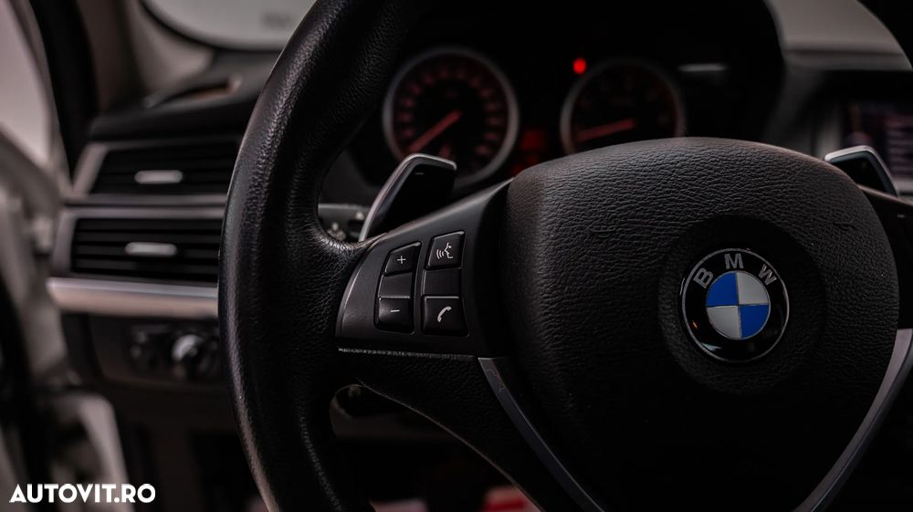BMW X6 xDrive50i - 36
