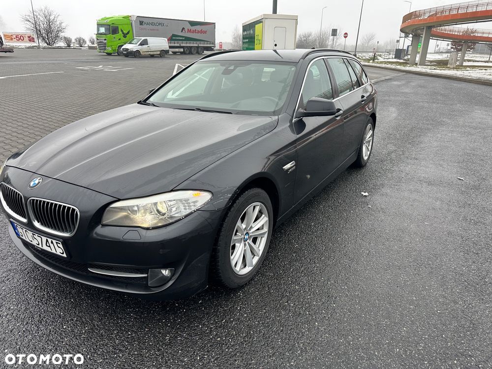 BMW Seria 5 525d xDrive - 3