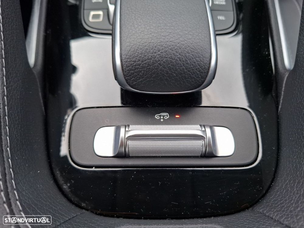 Mercedes-Benz GLE 300 d 4Matic — fotografia 23