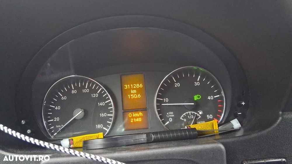 Mercedes-Benz Sprinter - 6