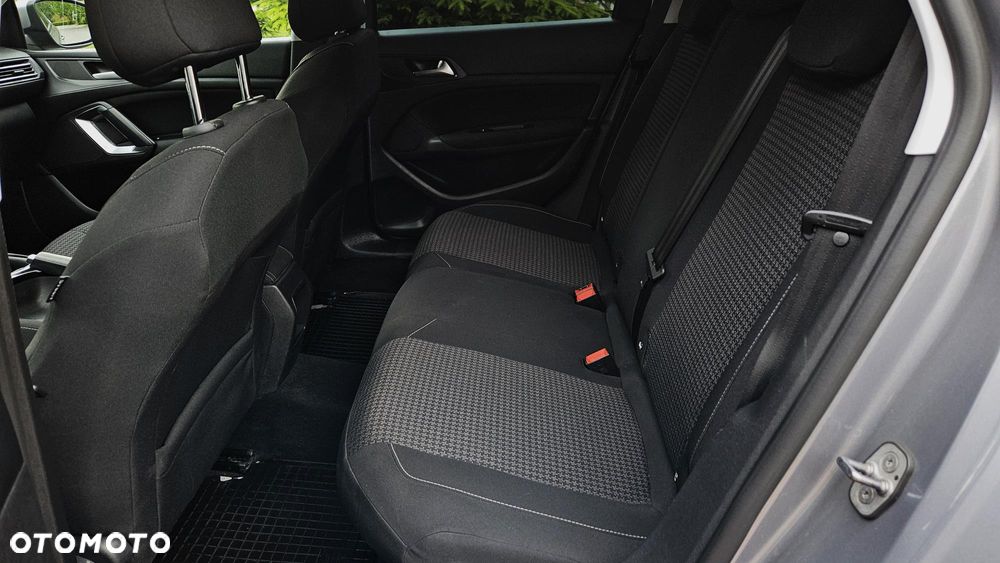 Peugeot 308 1.5 BlueHDi Allure Pack S&S - 18