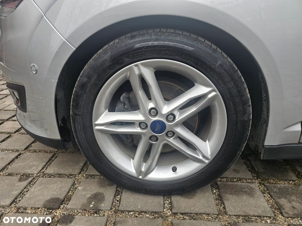 Ford Grand C-MAX - 31