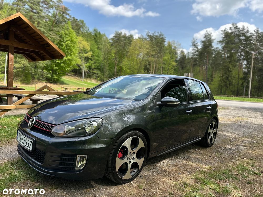 Volkswagen Golf 2.0 GTI - 12