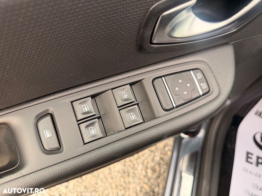 Renault Clio TCe 90 Start & Stop COLLECTION - 19