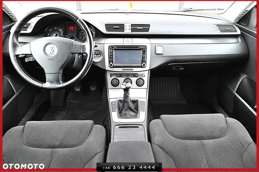 Volkswagen Passat 2.0 TDI DPF BlueMotion Technology Comfortline - 13