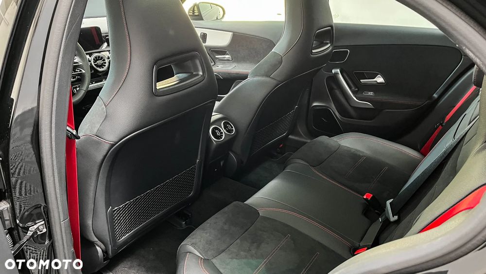 Mercedes-Benz Klasa A 45 S AMG 4-Matic 8G-DCT - 12