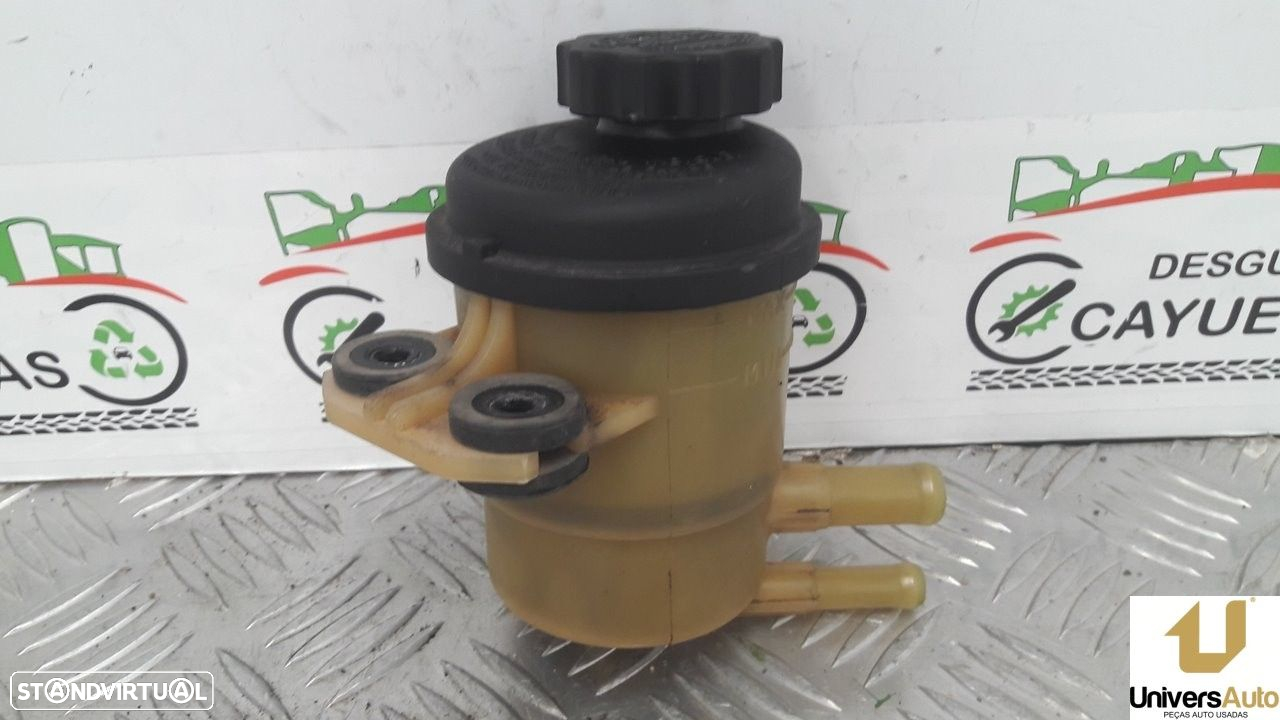DEPOSITO SERVO KIA CERATO SEDAN 2007 -571502F000 - 2