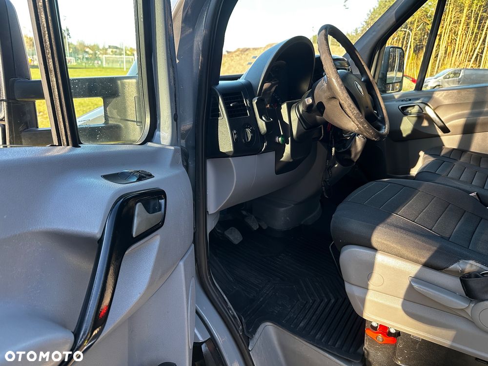 Volkswagen Crafter - 13