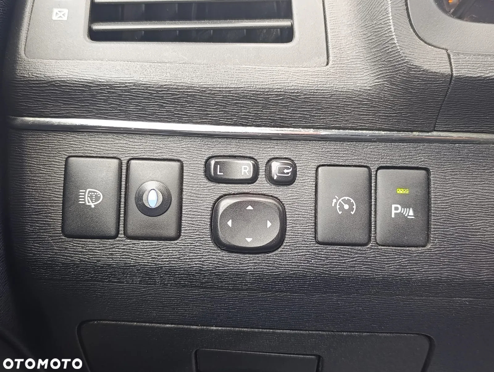 Toyota Avensis 2.0 Prestige NAVI - 16