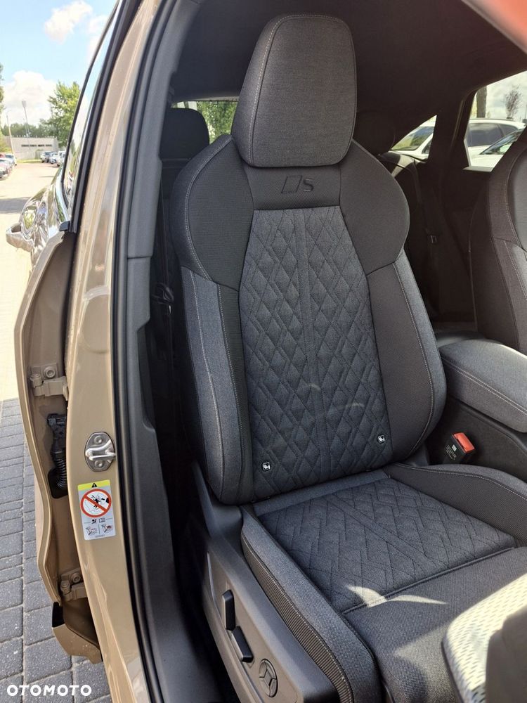 Audi Q5 Sportback - 16