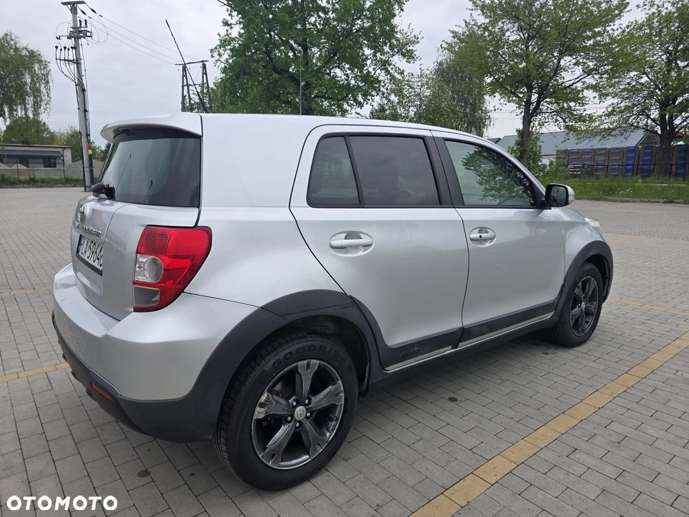 Toyota Urban Cruiser 1.4 D-4D Sol 4x4 - 3