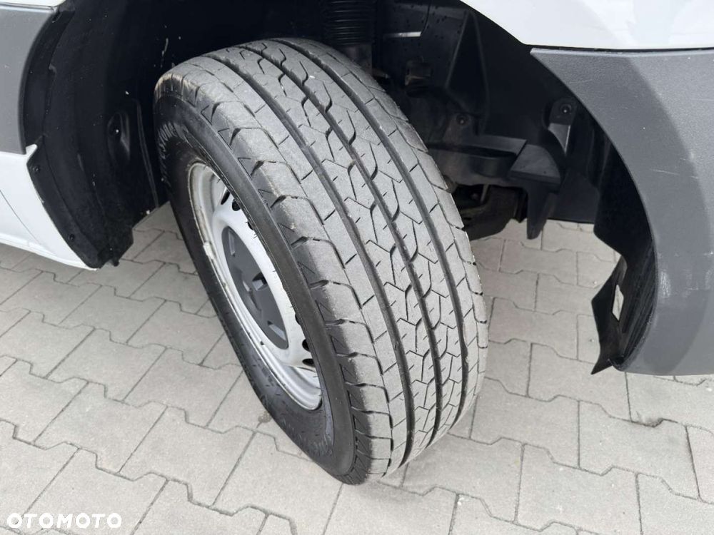 Mercedes-Benz Sprinter - 8