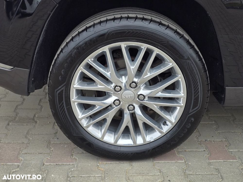 Jeep Grand Cherokee 3.0 TD AT Summit - 38