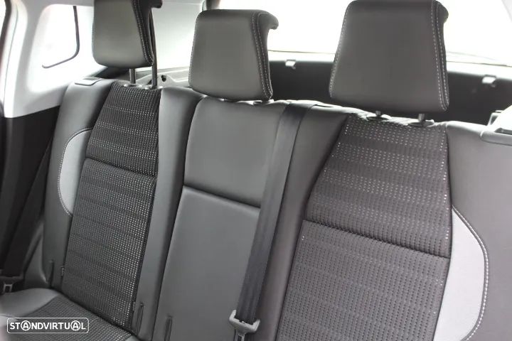Peugeot 2008 1.2 PureTech Allure - 43