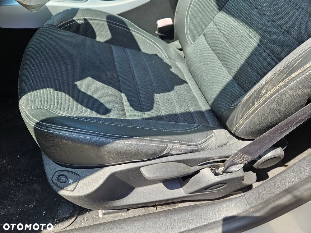 Fotel lewy kierowcy prawy pasażera pół skóra podgrzewany kanapa Renault Laguna 3 III kombi 2009r - 2