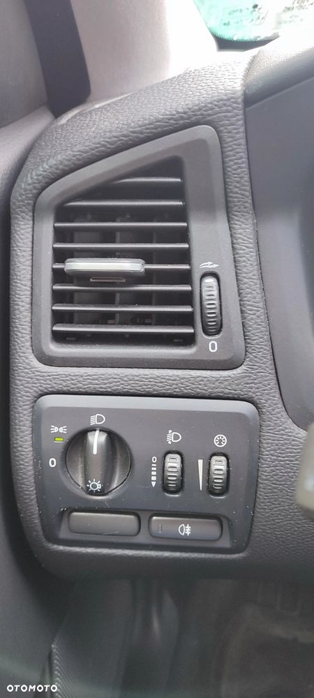 Volvo V70 2.4 Kinetic - 20