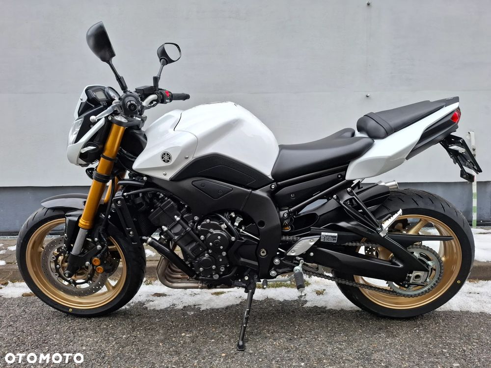 Yamaha FZ8 - 5