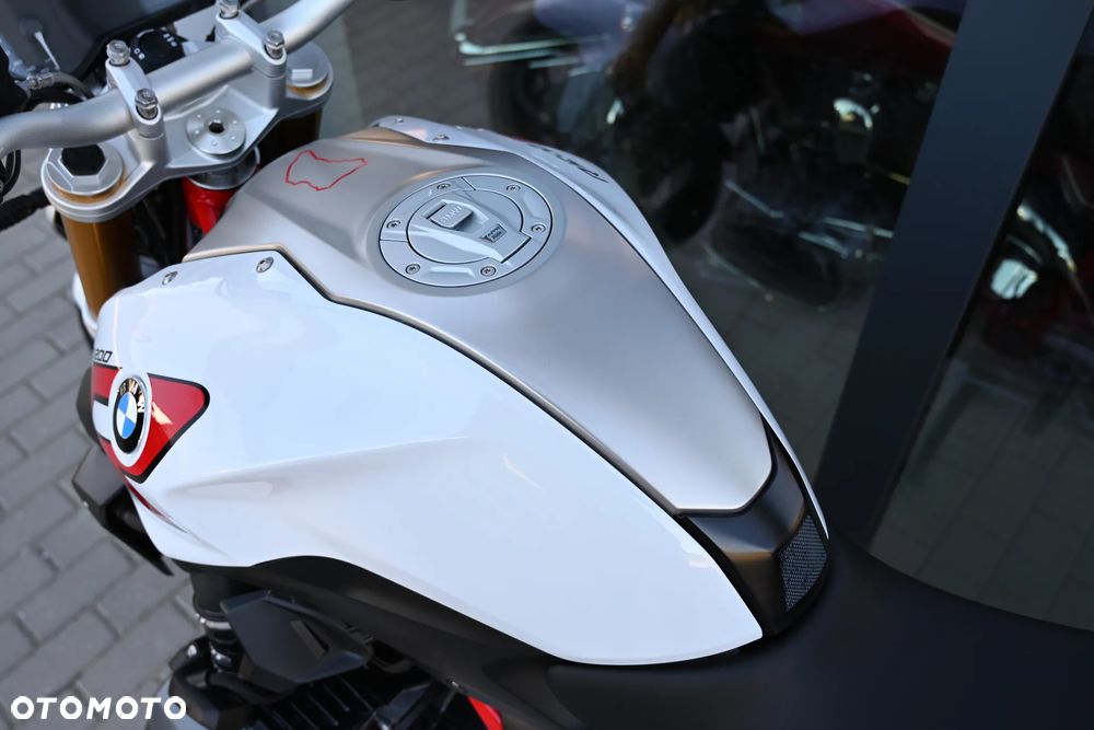 BMW R - 13