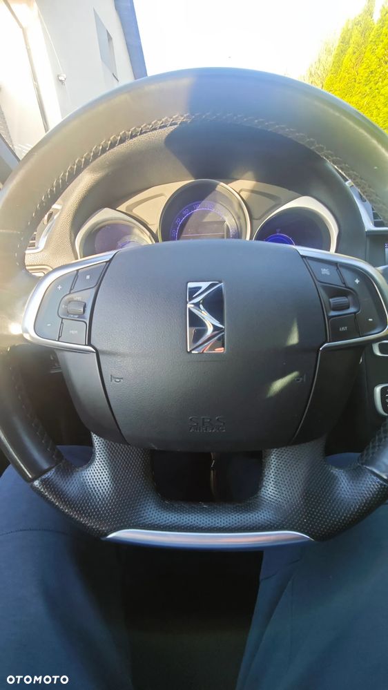DS Automobiles DS 4 - 7