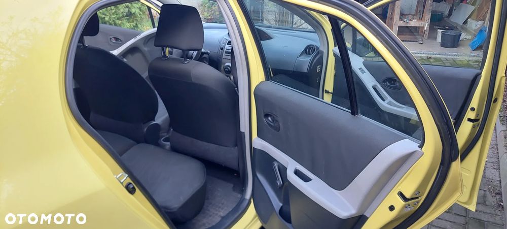 Toyota Yaris 1.33 Luna - 16