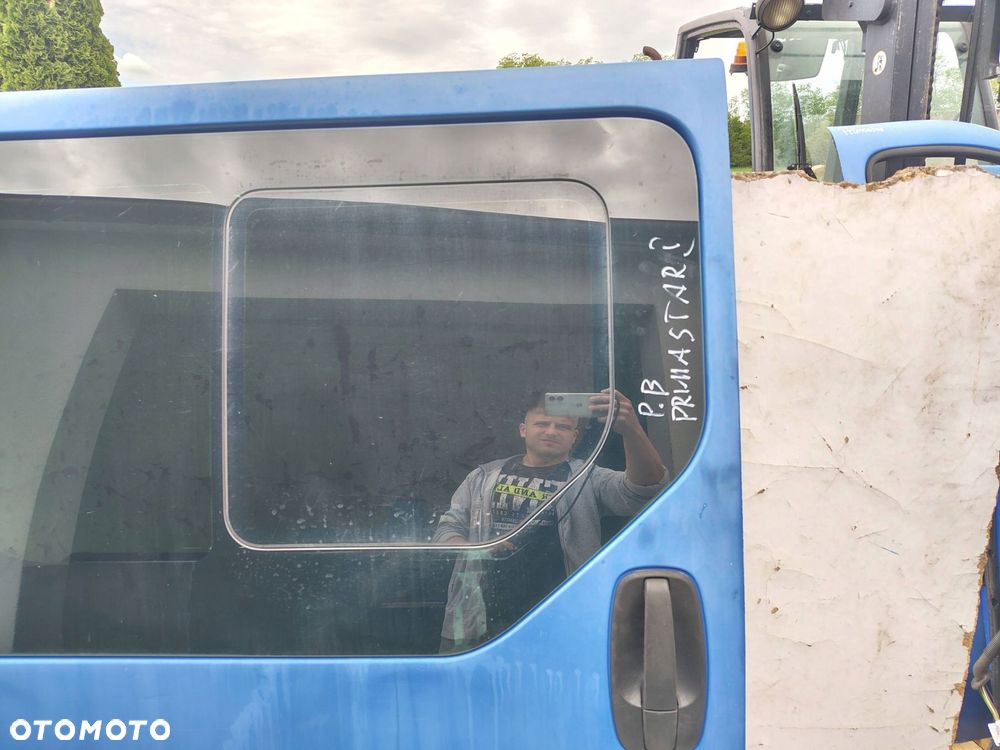 DRZWI BOCZNE PRAWE PRZESUWNE NISSAN PRIMASTAR 1 I - 5