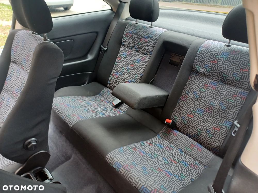 Opel Astra 2.2 Bertone - 20