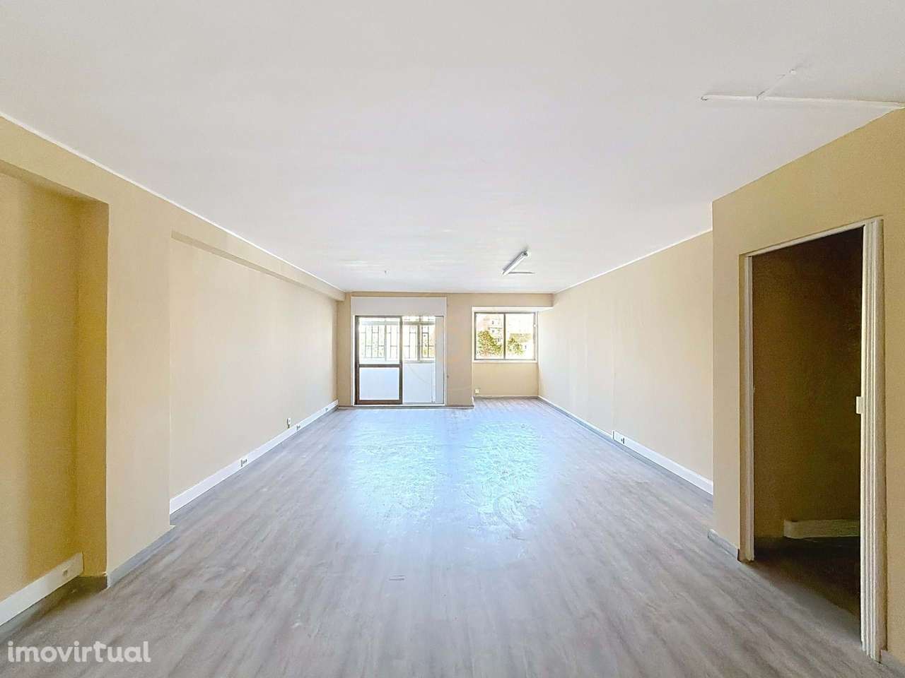 Escritório Av. da Boavista junto à Rotunda - Grande imagem: 4/11