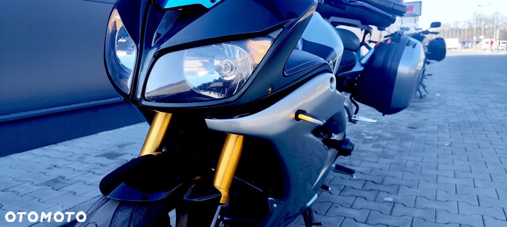 Yamaha FZ - 3
