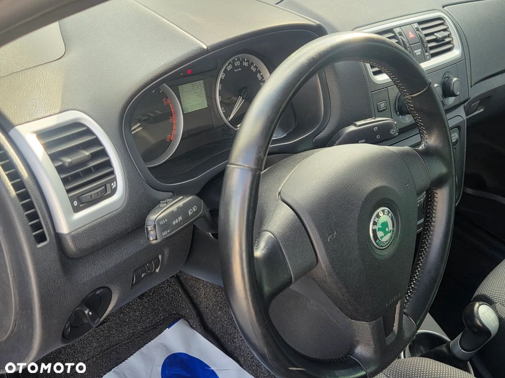 Skoda Fabia - 12