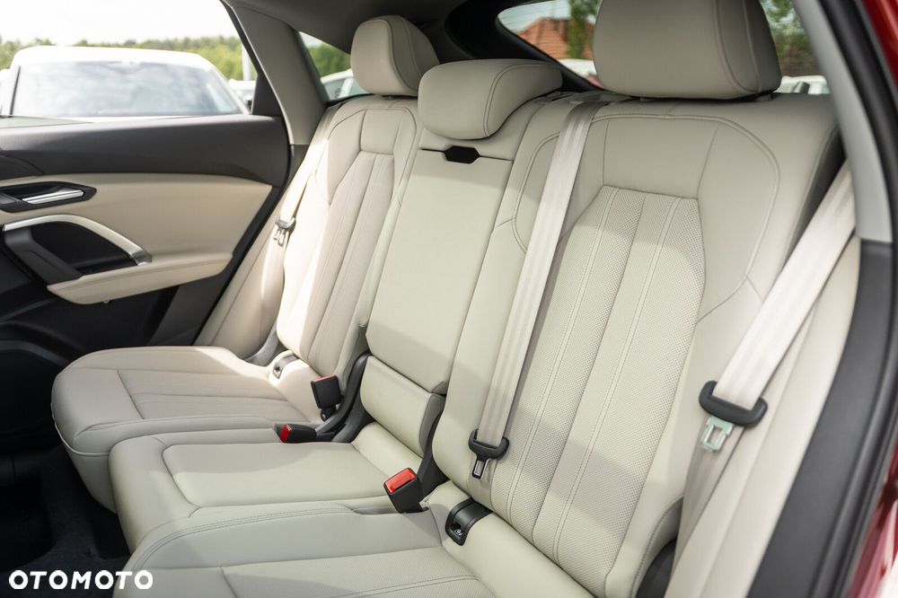 Audi Q5 Sportback - 18