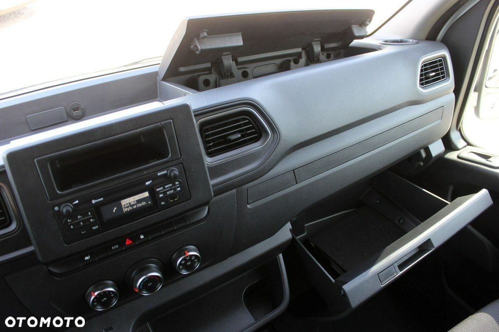 Renault Master - 15
